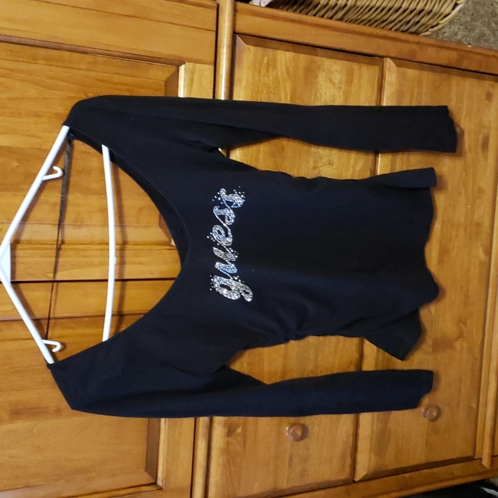 Womrns guess shirt